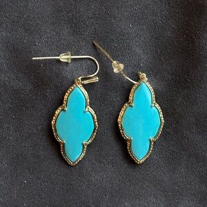 Elegant silver and Turquoise Earrings
